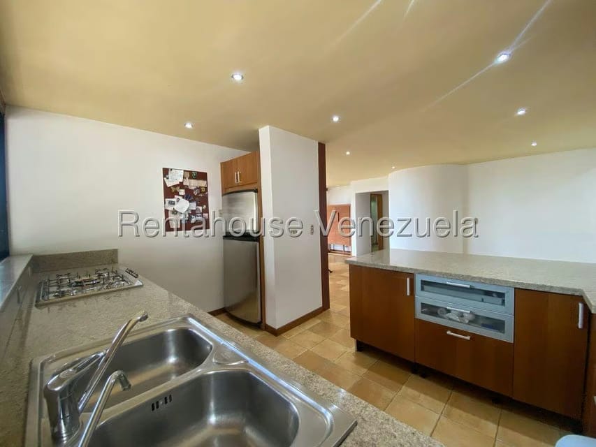 Casa (Multipes Niveles) en Venta en El Cuji, Miranda - 17