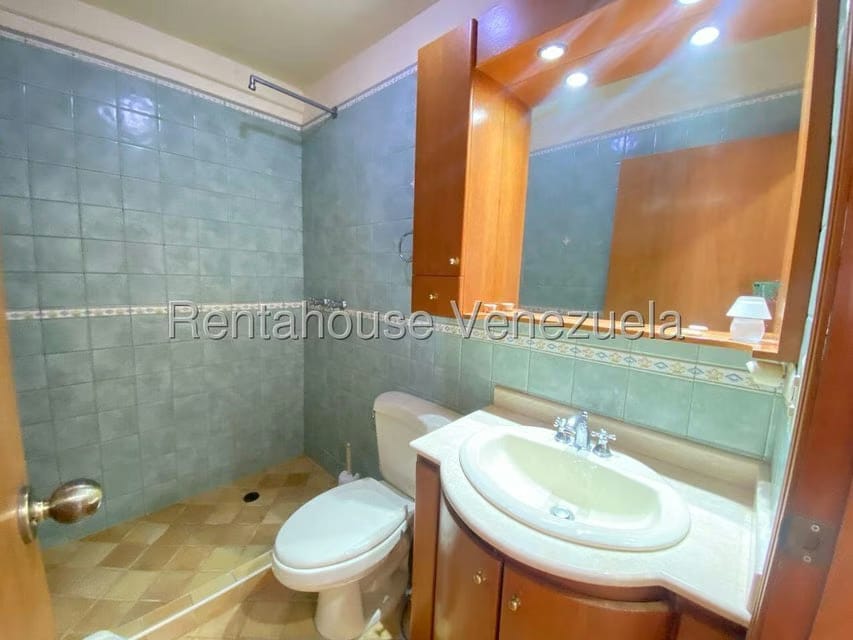 Casa (Multipes Niveles) en Venta en El Cuji, Miranda - 31