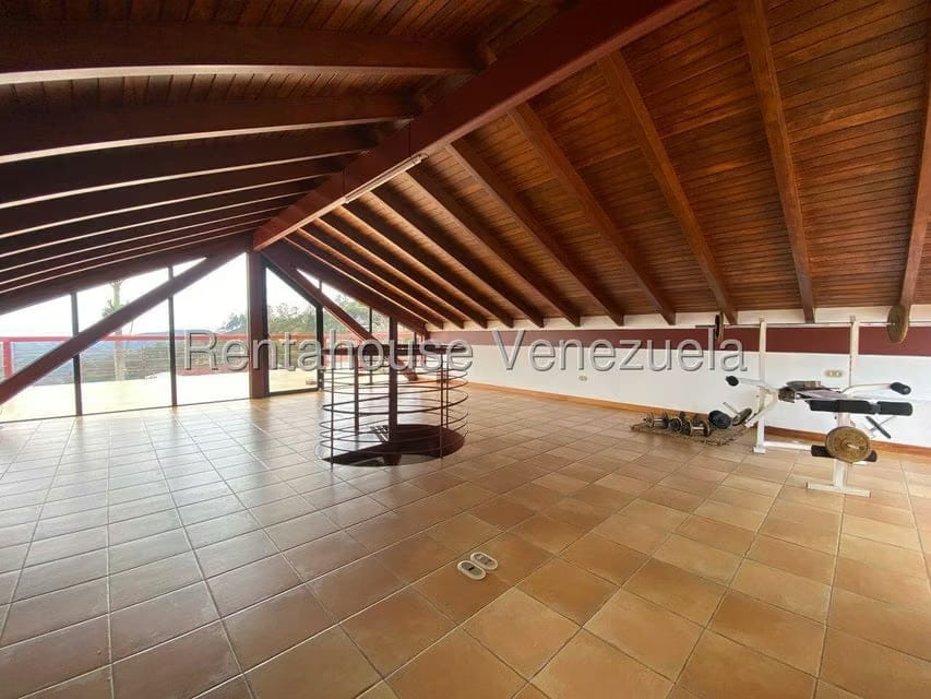 Casa (Multipes Niveles) en Venta en El Cuji, Miranda - 32