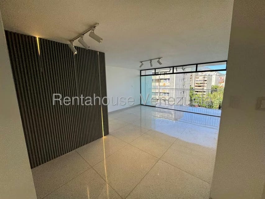 Apartamento (1 Nivel) en Venta en Los Palos Grandes, Distrito Metropolitano - 7
