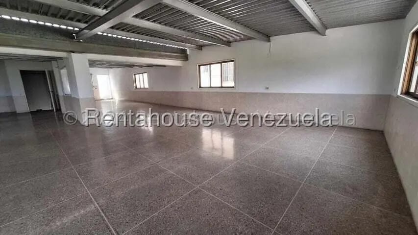 Comercial (Galpon - Deposito) en Venta en Mariche, Distrito Metropolitano - 28