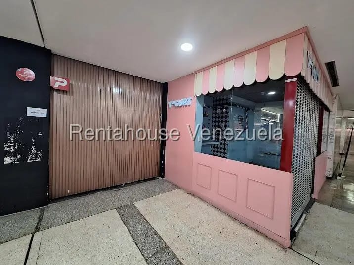 Comercial (Local Comercial) en Venta en Chuao, Distrito Metropolitano - 2