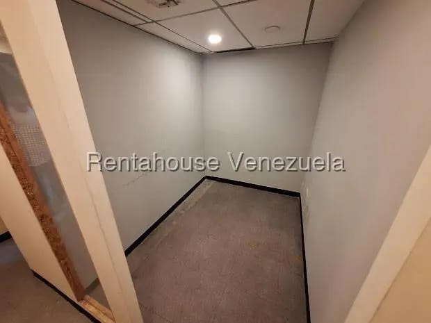 Comercial (Local Comercial) en Venta en Chuao, Distrito Metropolitano - 17