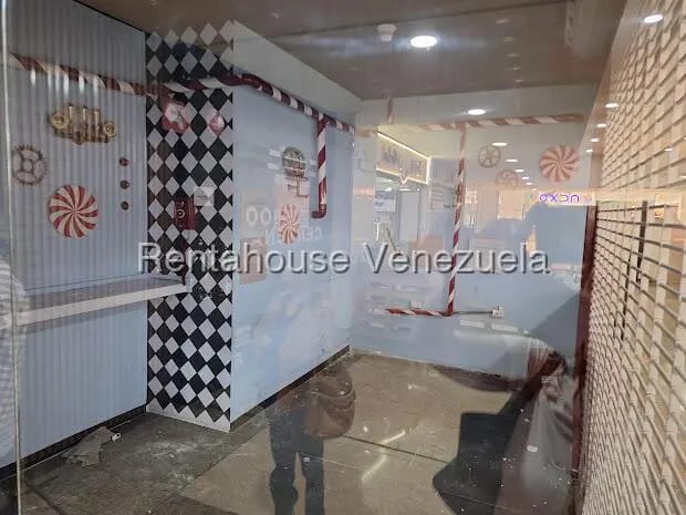 Comercial (Local Comercial) en Venta en Chuao, Distrito Metropolitano - 4