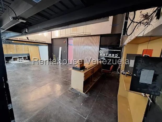 Comercial (Local Comercial) en Venta en Chuao, Distrito Metropolitano - 5