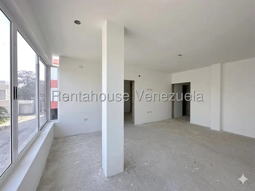 Casa (Duplex) en Venta en Sector San Bosco, Falcon - 18