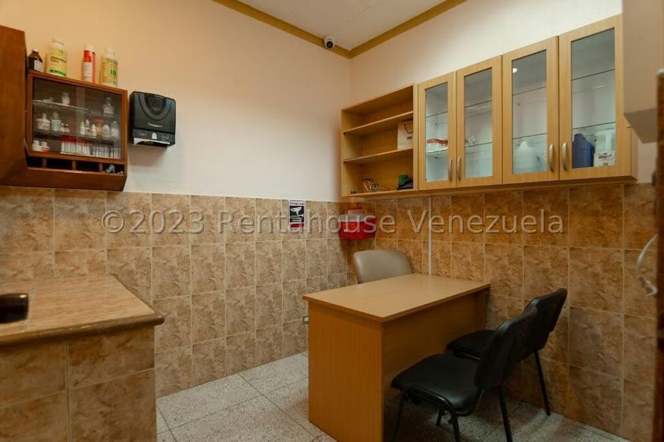 Comercial (Edificio) en Venta en Baruta, Distrito Metropolitano - 8