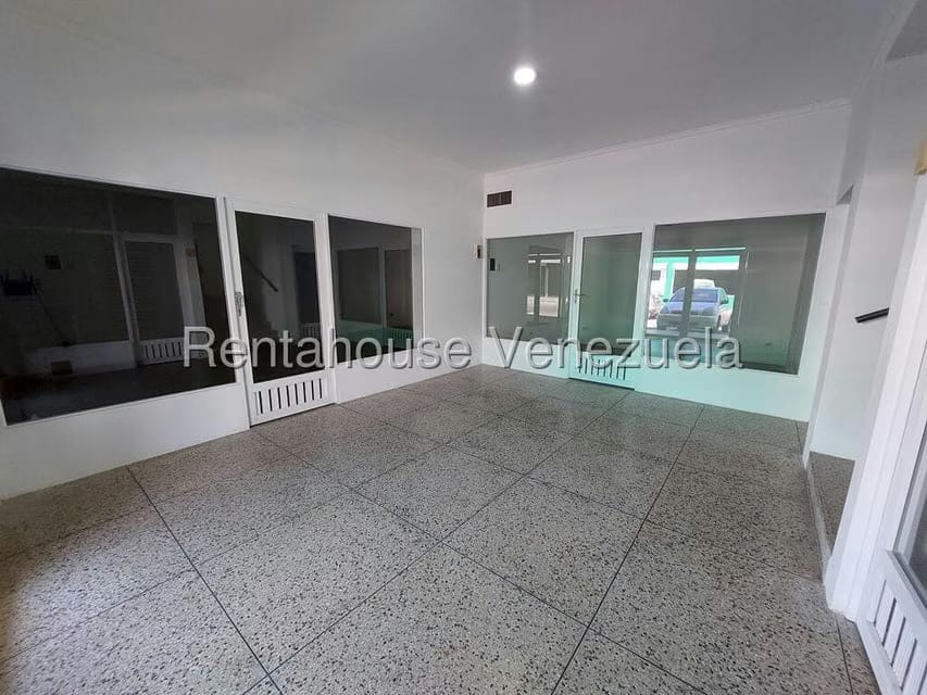 Comercial (Local Comercial) en Alquiler en Carretera H, Zulia - 4