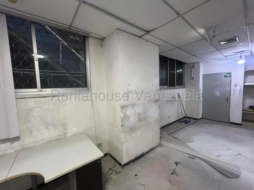 Comercial (Oficina) en Alquiler en Parroquia Catedral, Distrito Metropolitano - 14