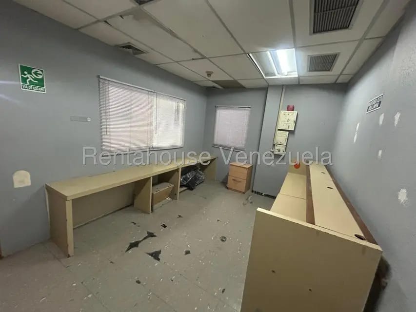 Comercial (Oficina) en Alquiler en Parroquia Catedral, Distrito Metropolitano - 9