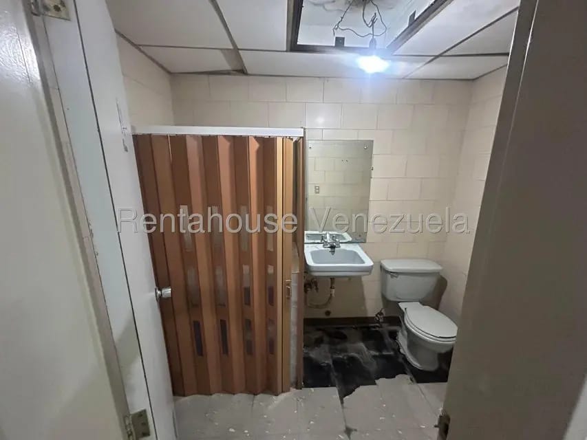 Comercial (Oficina) en Alquiler en Parroquia Catedral, Distrito Metropolitano - 10