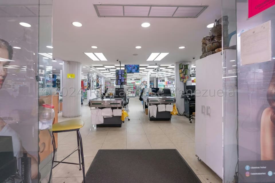 Comercial (Edificio) en Venta en Santa Monica, Distrito Metropolitano - 14
