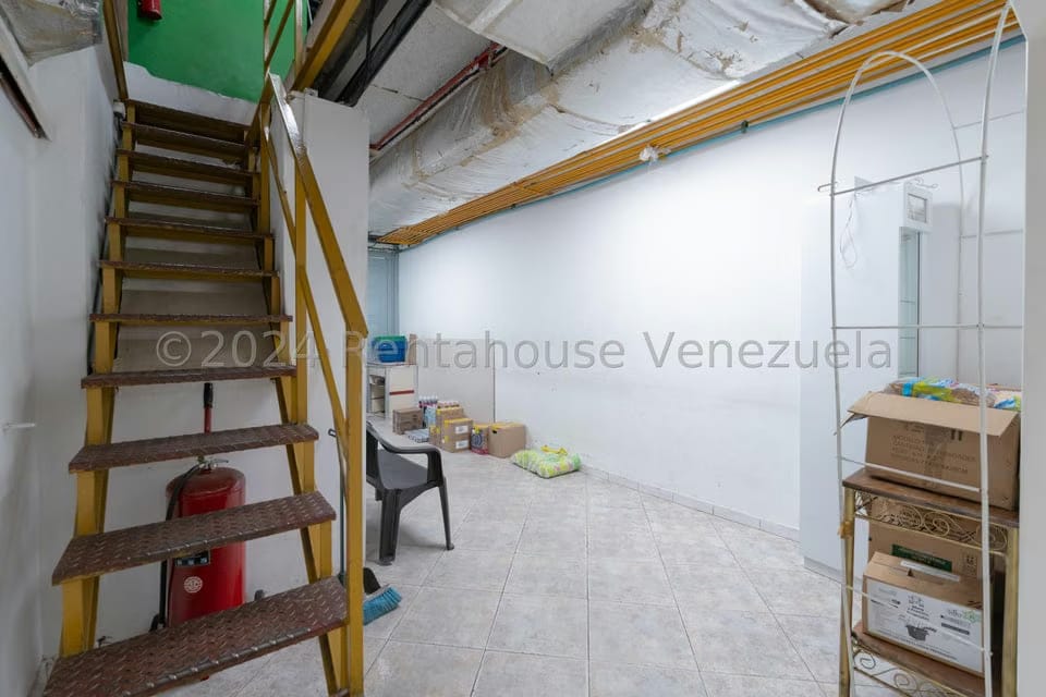 Comercial (Edificio) en Venta en Santa Monica, Distrito Metropolitano - 17