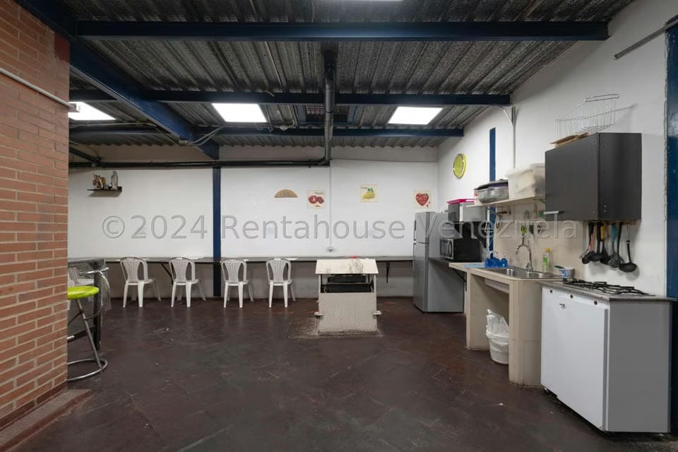 Comercial (Edificio) en Venta en Santa Monica, Distrito Metropolitano - 26