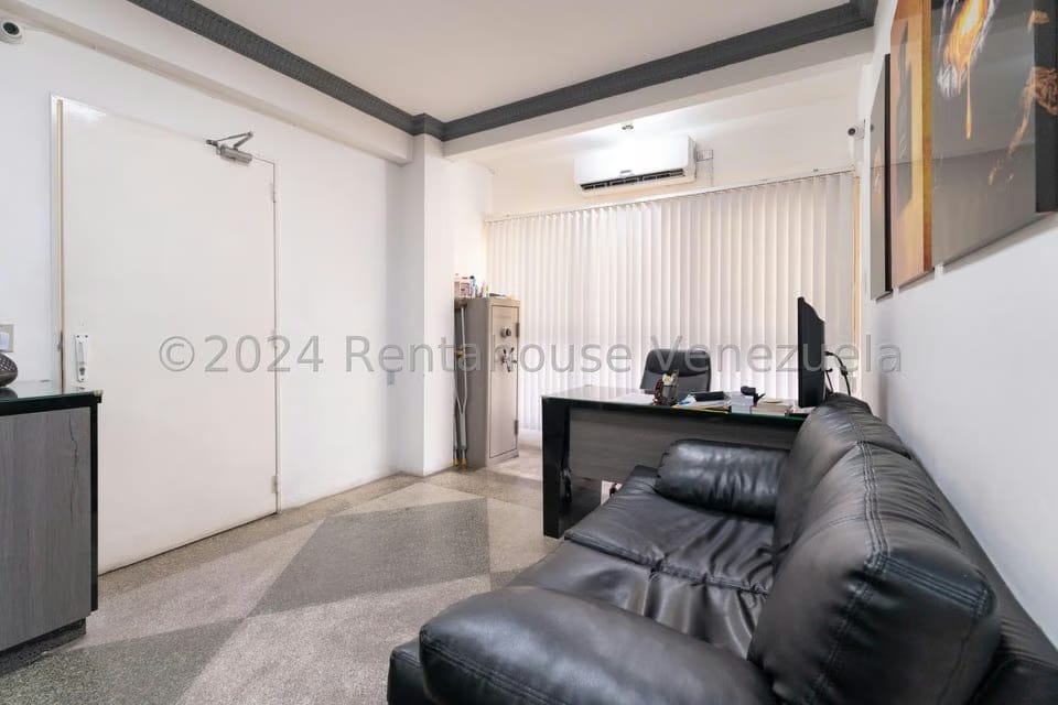 Comercial (Edificio) en Venta en Santa Monica, Distrito Metropolitano - 31