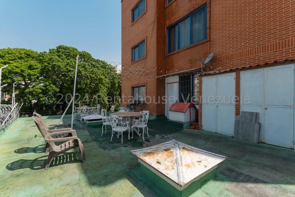 Comercial (Edificio) en Venta en Santa Monica, Distrito Metropolitano - 45