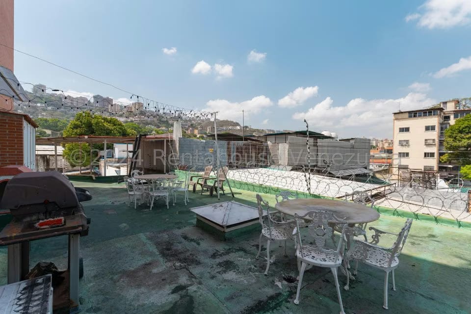 Comercial (Edificio) en Venta en Santa Monica, Distrito Metropolitano - 46