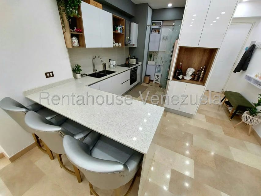 Apartamento (1 Nivel) en Venta en Lomas del Sol, Distrito Metropolitano - 12