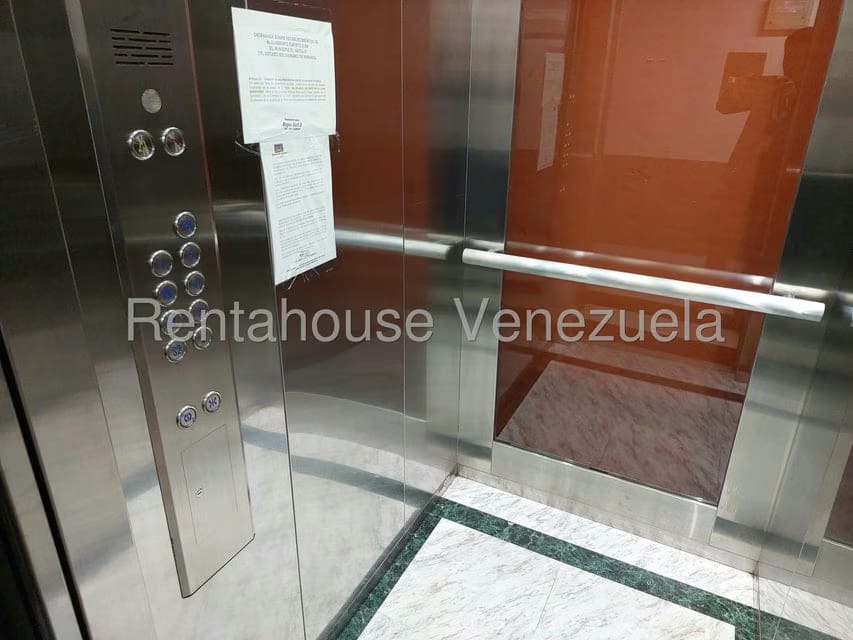 Apartamento (1 Nivel) en Venta en Lomas del Sol, Distrito Metropolitano - 31
