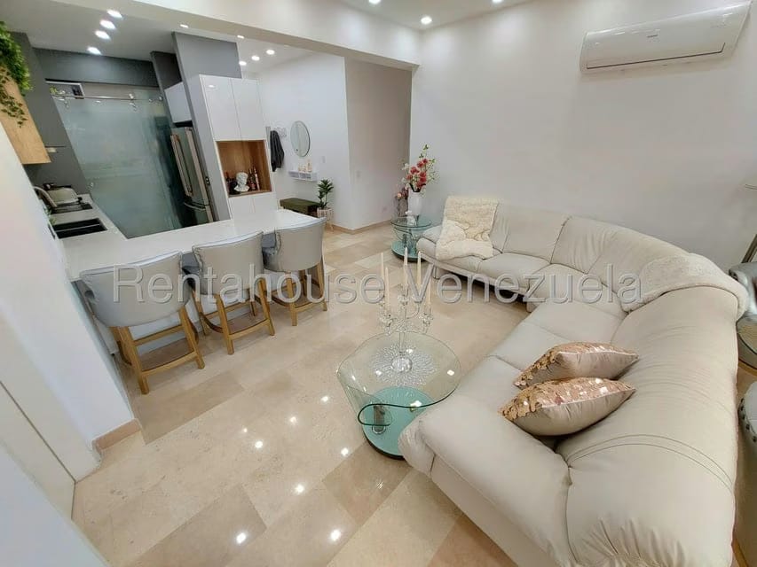 Apartamento (1 Nivel) en Venta en Lomas del Sol, Distrito Metropolitano - 7