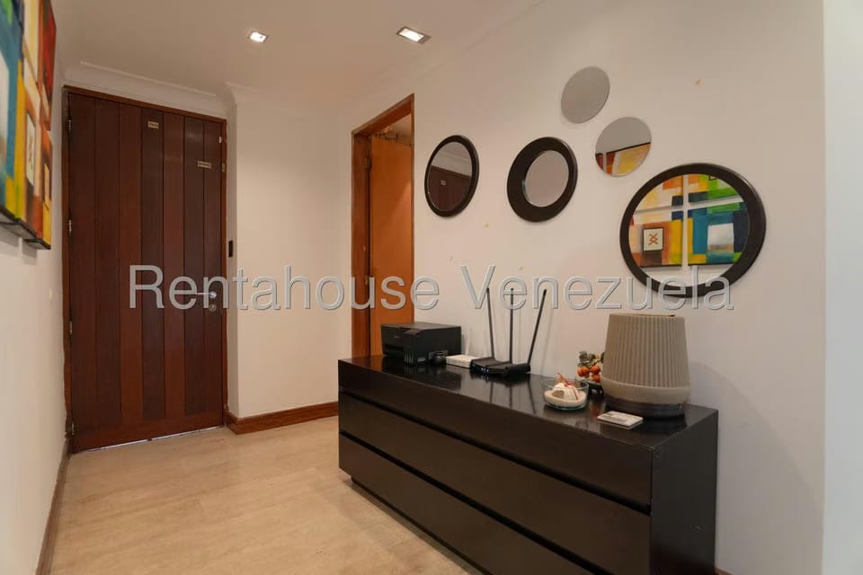 Apartamento (1 Nivel) en Venta en Solar del Hatillo, Distrito Metropolitano - 2
