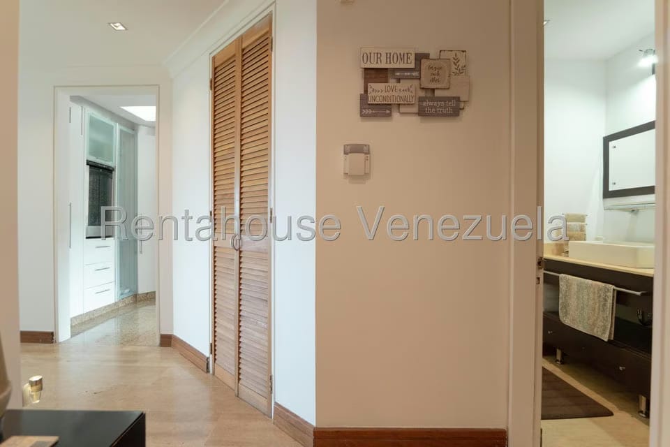 Apartamento (1 Nivel) en Venta en Solar del Hatillo, Distrito Metropolitano - 26