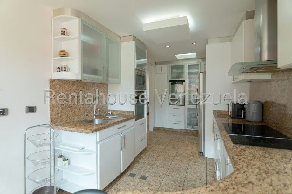 Apartamento (1 Nivel) en Venta en Solar del Hatillo, Distrito Metropolitano - 30
