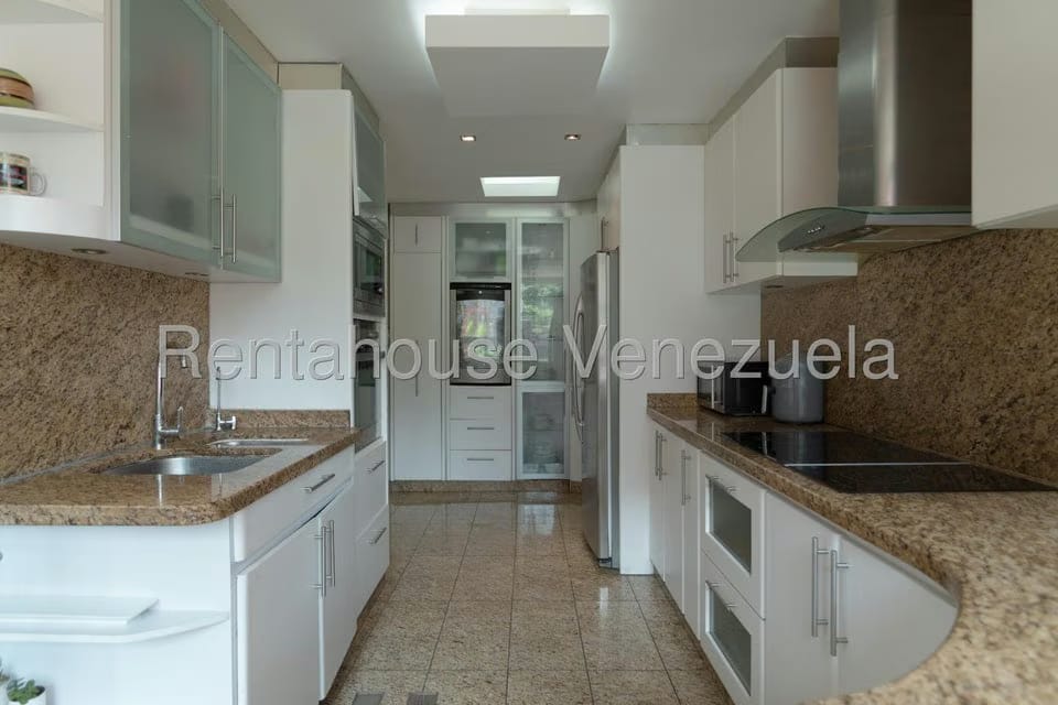 Apartamento (1 Nivel) en Venta en Solar del Hatillo, Distrito Metropolitano - 33
