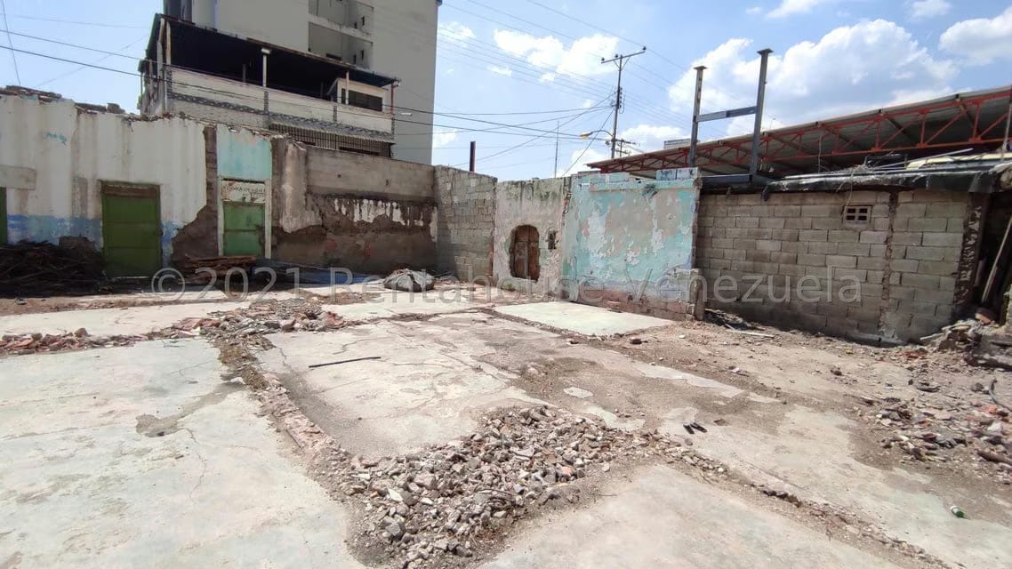 Terreno (Comercial) en Venta en Zona Centro, Aragua - 11