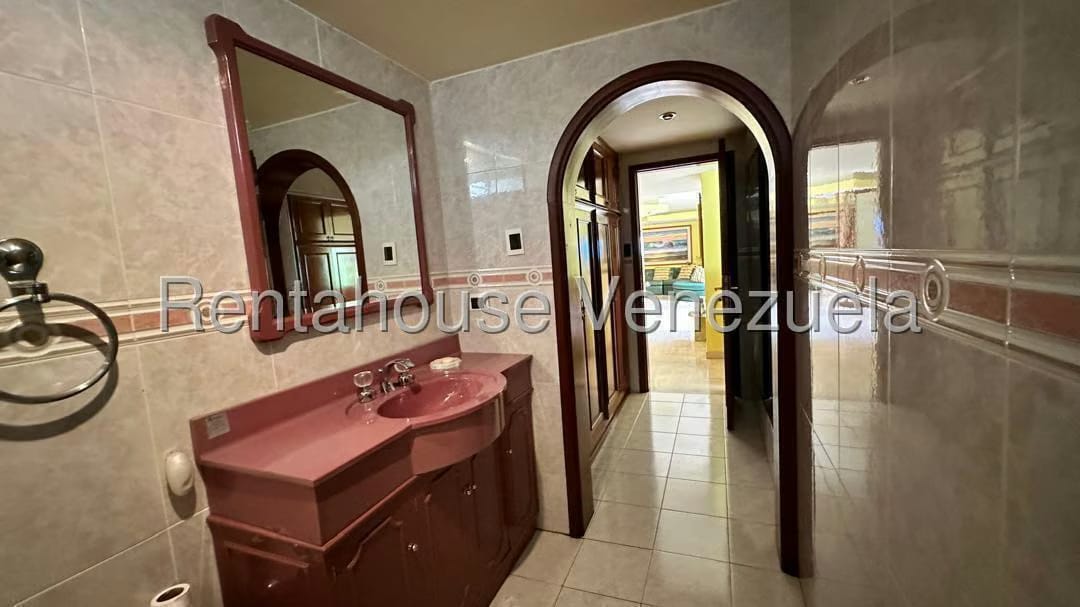 Apartamento (Multiples Niveles) en Venta en Terrazas del Avila, Distrito Metropolitano - 36