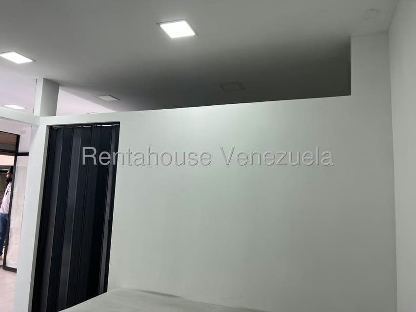 Comercial (Local Comercial) en Alquiler en Centro, Lara - 13