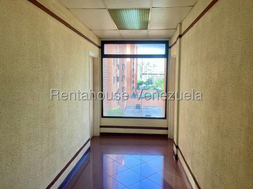 Comercial (Oficina) en Alquiler en El Parque, Lara - 14