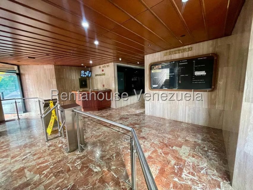 Comercial (Oficina) en Alquiler en El Parque, Lara - 15