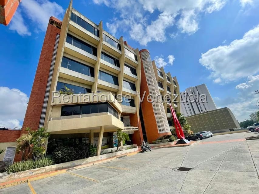 Comercial (Oficina) en Alquiler en El Parque, Lara - 17