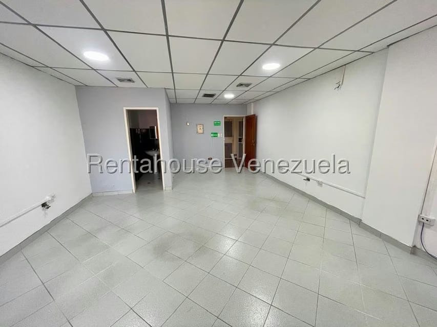 Comercial (Oficina) en Alquiler en El Parque, Lara - 3