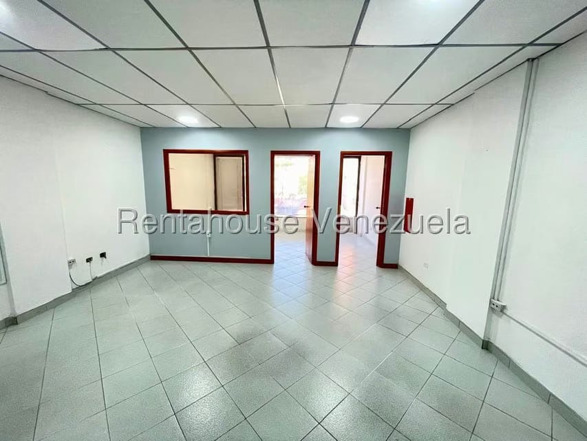 Comercial (Oficina) en Alquiler en El Parque, Lara - 5
