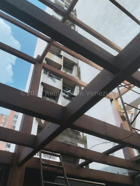 Casa (Duplex) en Venta en Parroquia Santa Rosalia, Distrito Metropolitano - 28