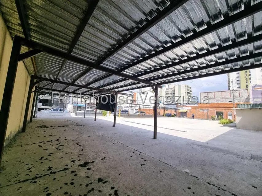 Terreno (Comercial) en Venta en Zona Centro, Aragua - 5