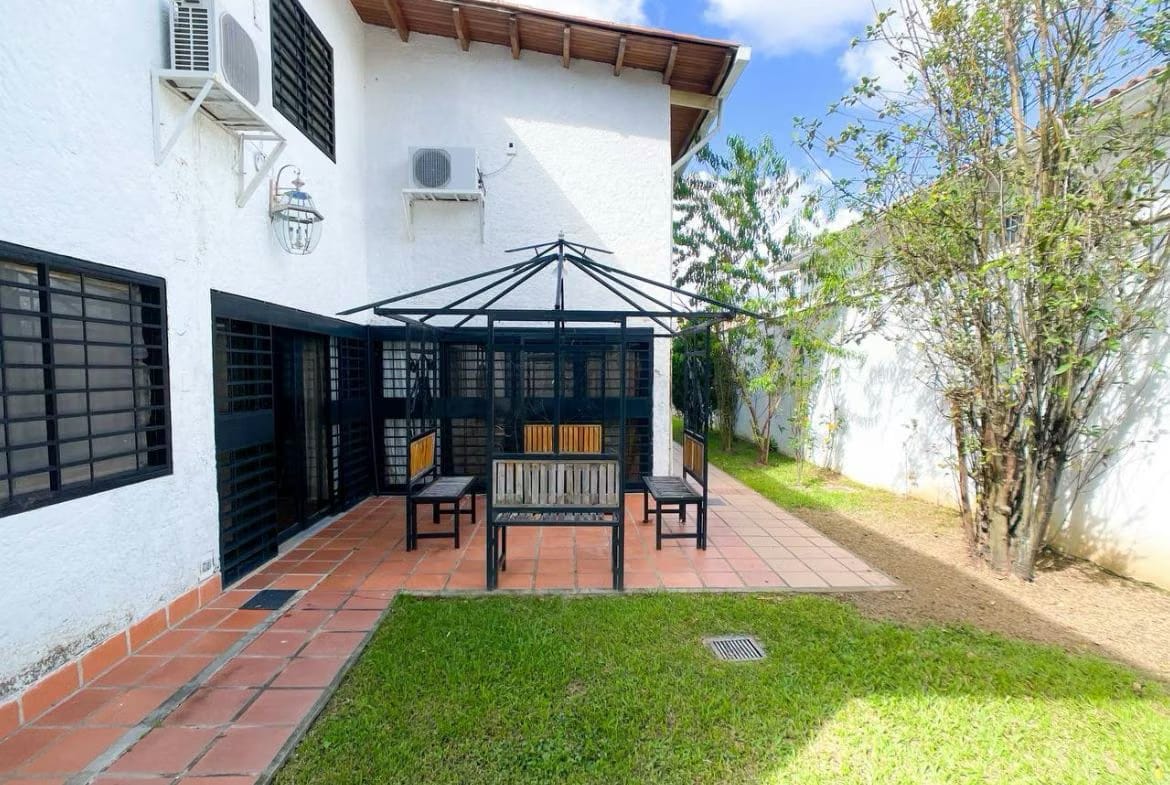 En venta quinta ubicada en la Trinidad - 2