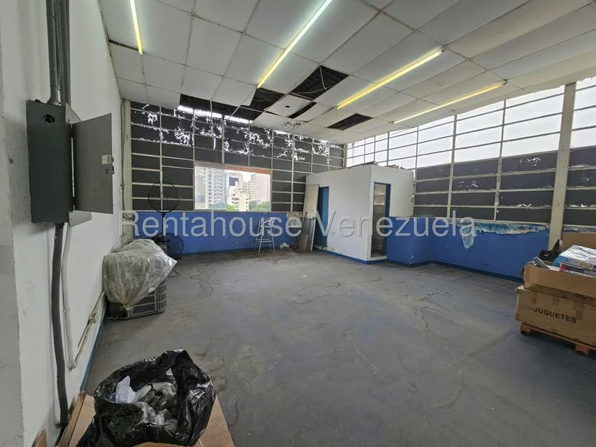 Comercial (Local Comercial) en Venta en Parroquia Altagracia, Distrito Metropolitano - 11