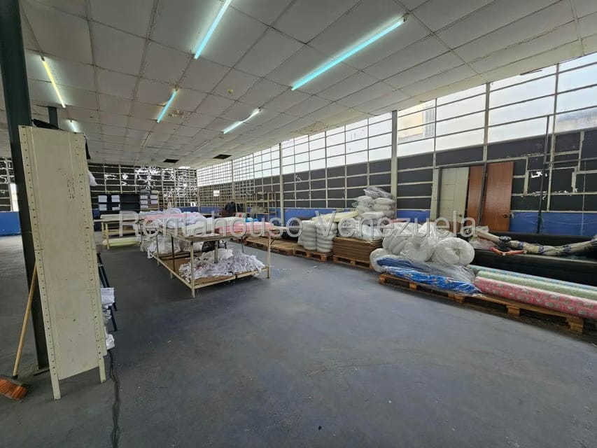 Comercial (Local Comercial) en Venta en Parroquia Altagracia, Distrito Metropolitano - 15