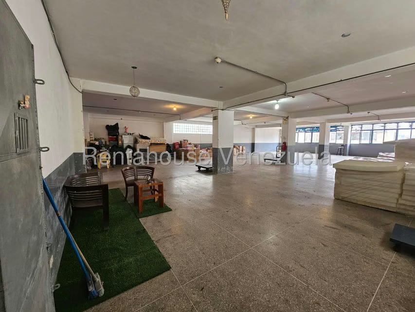Comercial (Local Comercial) en Venta en Parroquia Altagracia, Distrito Metropolitano - 4