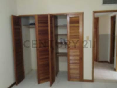 Se Vende cómodo Apto. en Edif. Gremium - Av. El Milagro, Maracaibo - 6