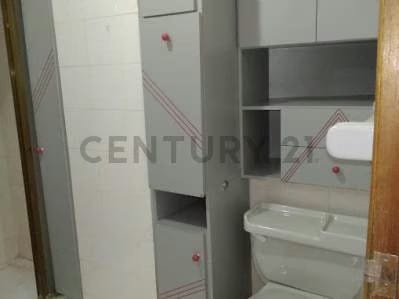 Se Vende cómodo Apto. en Edif. Gremium - Av. El Milagro, Maracaibo - 7