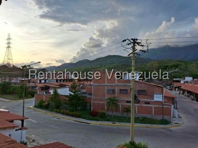 Casa (Duplex) en Venta en El Ingenio, Miranda - 18