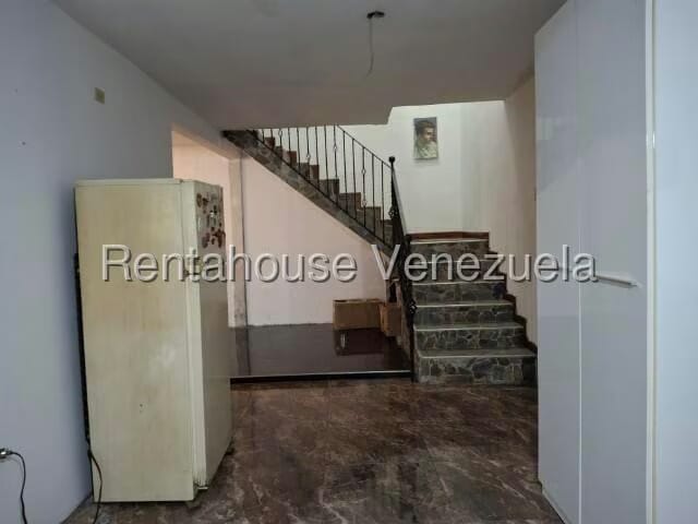 Casa (Duplex) en Venta en El Ingenio, Miranda - 7