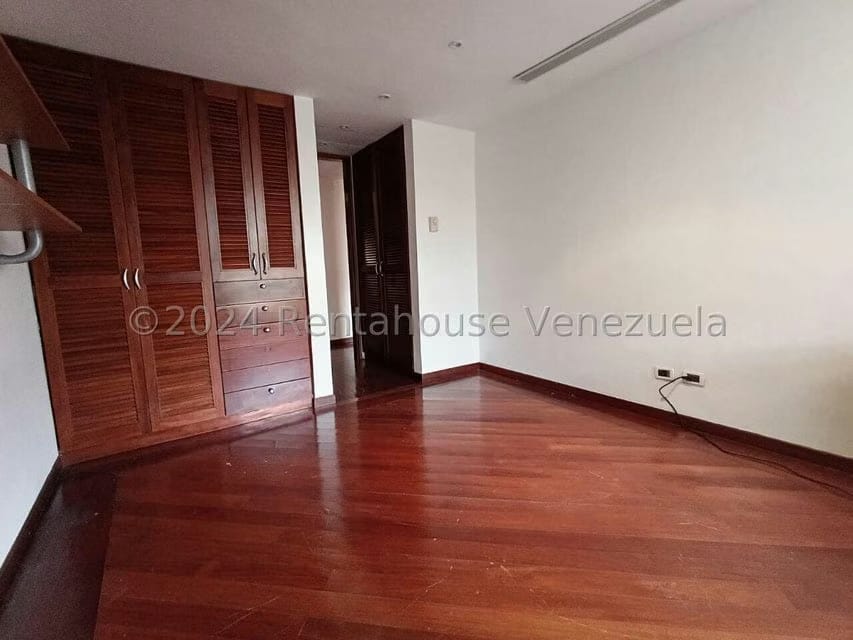 Apartamento (Multiples Niveles) en Alquiler en Los Samanes, Distrito Metropolitano - 36