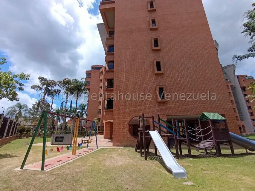 Apartamento (Multiples Niveles) en Alquiler en Los Samanes, Distrito Metropolitano - 42