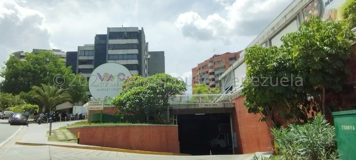 Comercial (Local Comercial) en Alquiler en Colinas de Valle Arriba, Distrito Metropolitano - 13