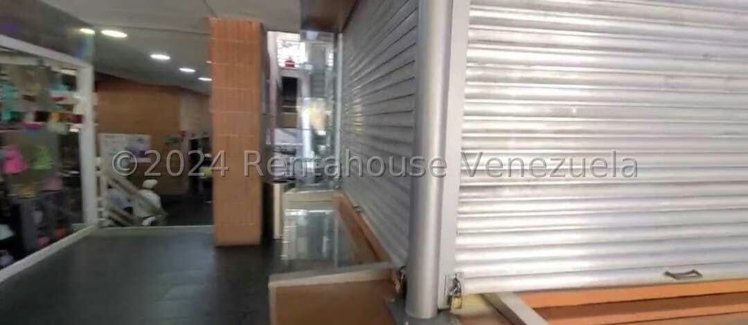 Comercial (Local Comercial) en Alquiler en Colinas de Valle Arriba, Distrito Metropolitano - 8